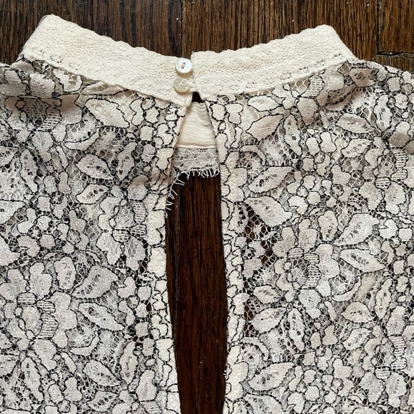 LIKE NEW FREE PEOPLE LACE DRESS TUNIC - Picture 9 of 10
